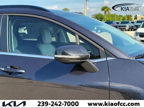 New 2026 Kia Sportage EX w/ EX Panorama Roof Package FWD image 8