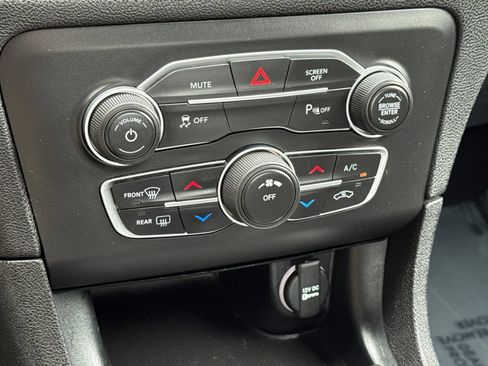 Used 2023 Dodge Charger SXT RWD image 20