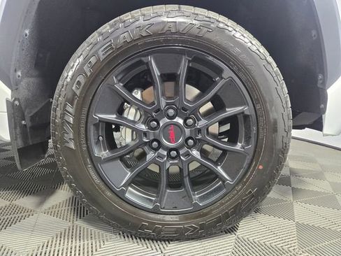 Used 2025 Toyota Tundra Limited w/ TRD Off-Road Package AWD/4WD image 11