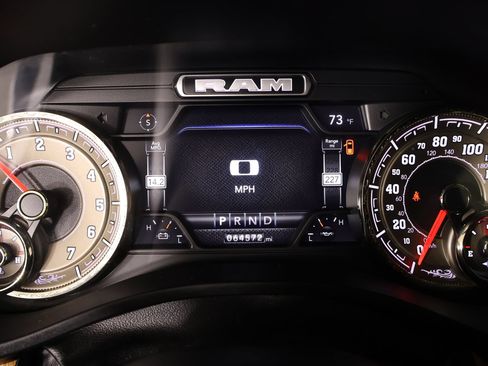 Used 2022 RAM 1500 Limited w/ Body Color Bumper Group AWD/4WD image 4