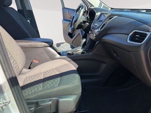 Used 2020 Chevrolet Equinox LT image 18