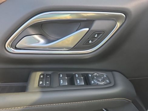 Used 2022 Chevrolet Tahoe Premier image 16