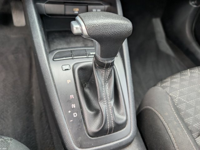 Used 2021 Kia Rio S FWD image 12