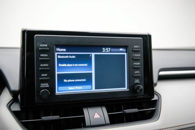 Used 2019 Toyota RAV4 XLE w/ Carpet Mat Package AWD/4WD image 20