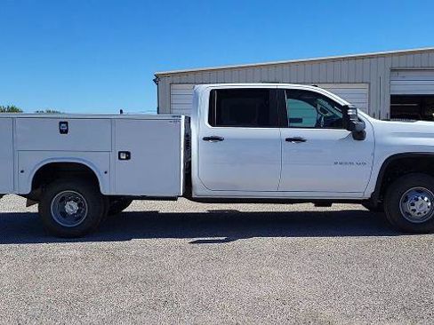 New 2025 Chevrolet Silverado 3500 W/T AWD/4WD image 8