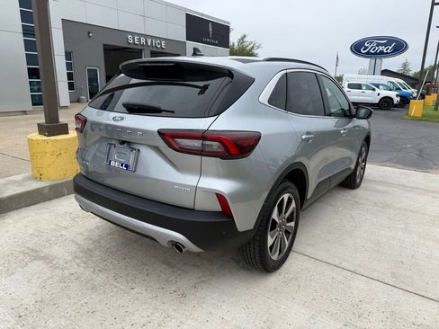 Certified 2024 Ford Escape Platinum AWD/4WD image 12