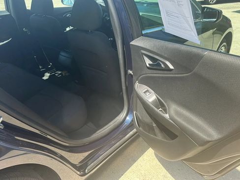 Used 2017 Chevrolet Malibu LS FWD image 16
