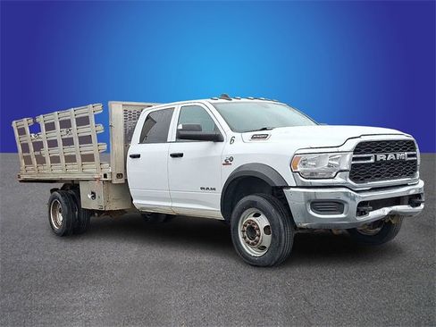 Used 2022 RAM 5500 Tradesman w/ Chrome Appearance Group image 3