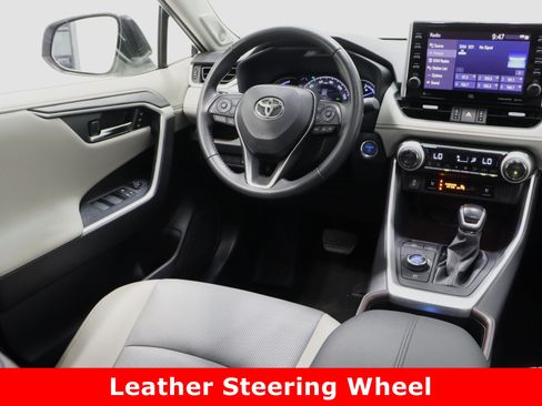 Certified 2022 Toyota RAV4 Limited image 33