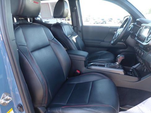 Certified 2018 Toyota Tacoma TRD Pro AWD/4WD image 27