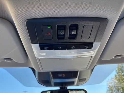 Used 2023 Nissan Rogue Platinum w/ Platinum Premium Package image 25