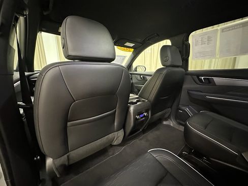 Certified 2025 Buick Enclave Sport Touring image 25