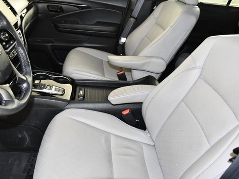 Certified 2023 Honda Passport Elite image 40