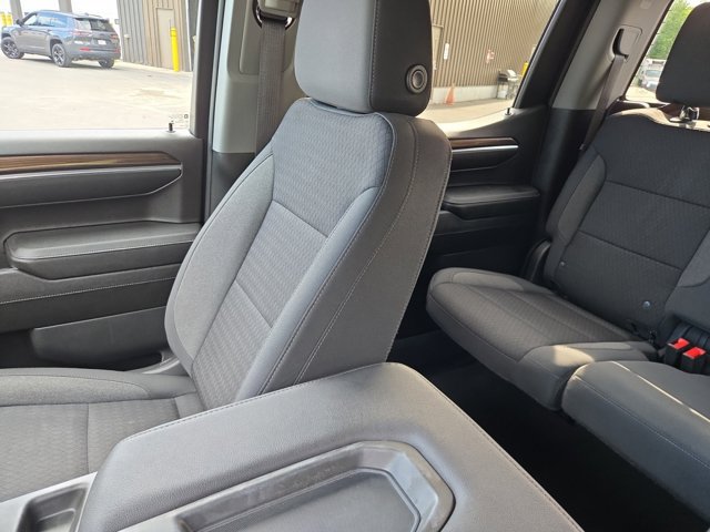Used 2023 Chevrolet Silverado 1500 LT AWD/4WD image 11