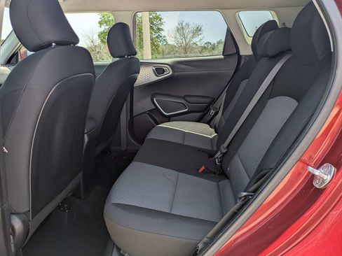 Used 2020 Kia Soul LX FWD image 16