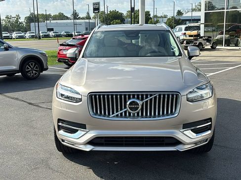 Certified 2024 Volvo XC90 B6 Plus w/ Protection Package Premier AWD/4WD image 4