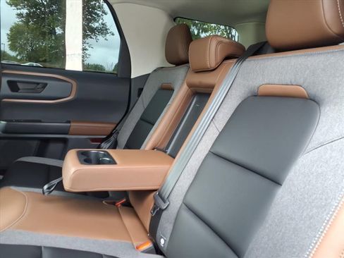 Used 2024 Ford Bronco Sport Outer Banks image 10