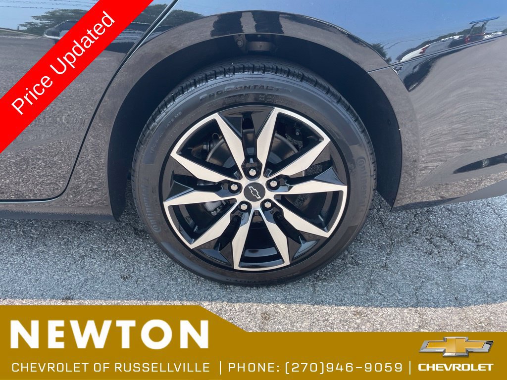 Used 2025 Chevrolet Malibu RS FWD image 42