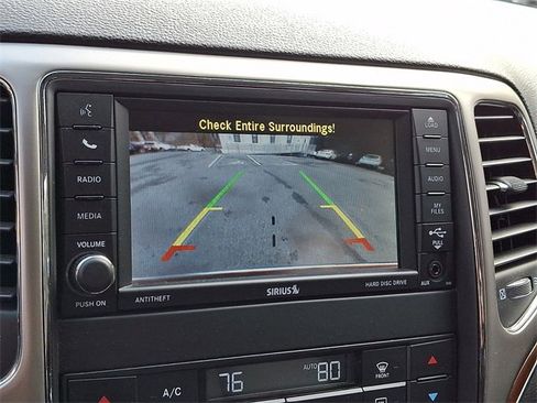 Used 2013 Jeep Grand Cherokee Limited image 21