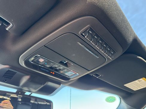 Used 2023 Ford F150 Raptor image 35