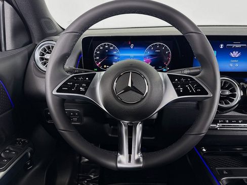 New 2026 Mercedes-Benz GLB 250 image 17