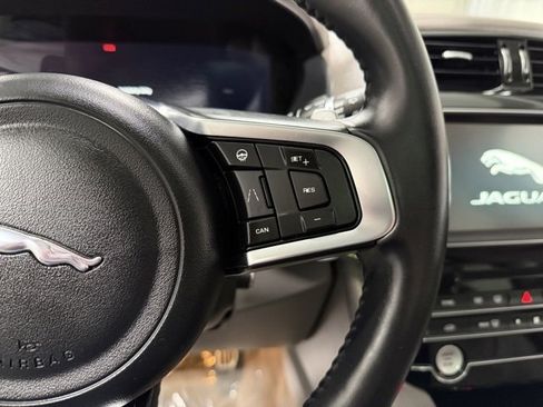 Used 2020 Jaguar F-PACE R-Sport image 18