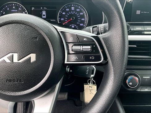 Used 2023 Kia Forte LXS image 12