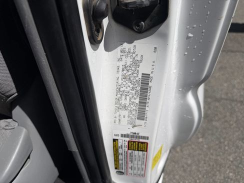 Used 2013 Toyota Tacoma 2WD Access Cab image 11