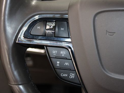 Used 2023 Lincoln Nautilus Reserve w/ Equipment Group 201A image 39