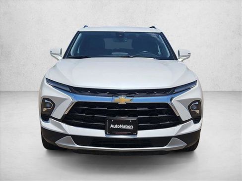 Used 2024 Chevrolet Blazer LT FWD image 8
