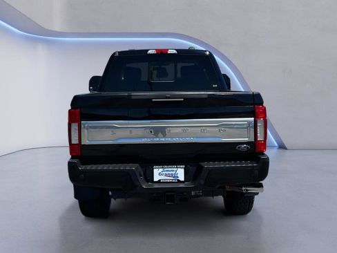 Used 2021 Ford F350 Limited image 5