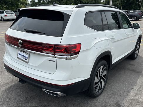 Used 2025 Volkswagen Atlas SE AWD/4WD image 10