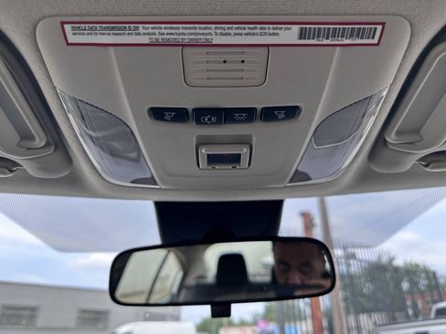 Used 2021 Toyota Corolla LE FWD image 18