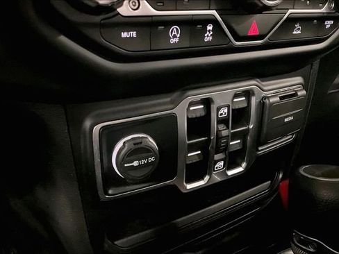 Used 2022 Jeep Gladiator Sport image 33