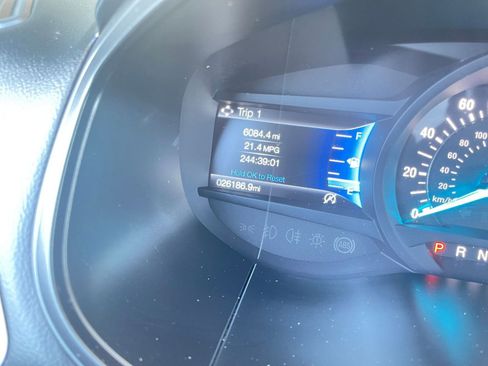 Used 2024 Ford Edge SEL image 40