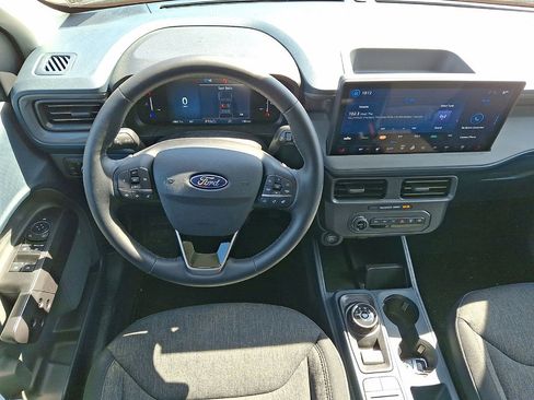 Used 2025 Ford Maverick XLT w/ XLT Luxury Package AWD/4WD image 21