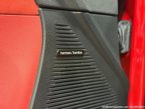 Used 2015 Dodge Challenger SRT Hellcat image 29