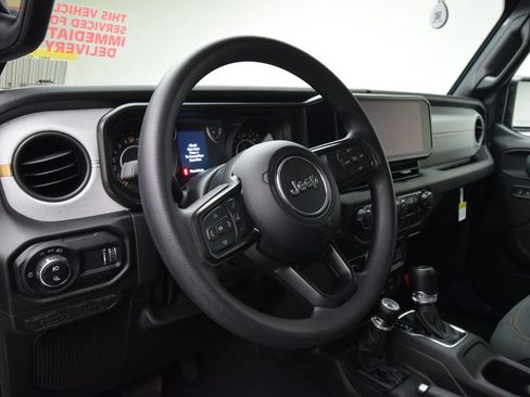 New 2026 Jeep Gladiator Sport image 35