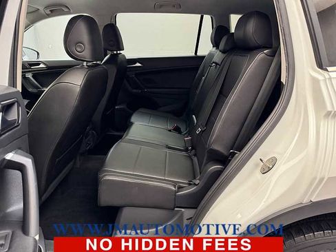 Used 2018 Volkswagen Tiguan SE FWD image 14