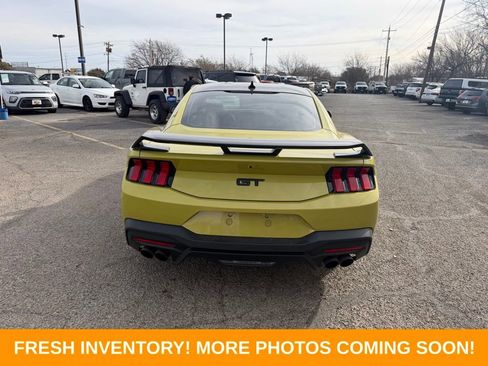 Used 2025 Ford Mustang GT Premium w/ GT Performance Package image 5