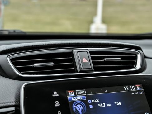 Used 2019 Honda CR-V Touring image 22