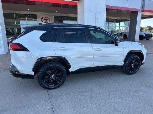 Used 2020 Toyota RAV4 XSE image 8