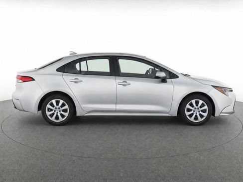 Used 2024 Toyota Corolla LE FWD image 2