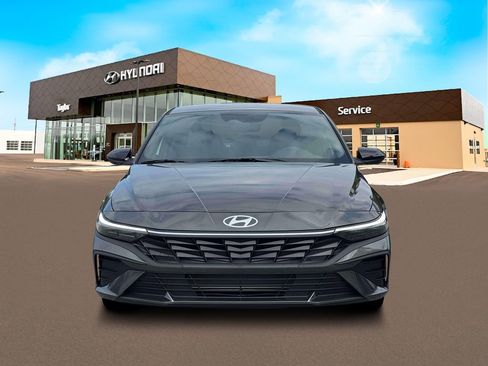 New 2026 Hyundai Elantra Sport FWD image 12