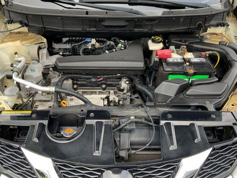 Used 2016 Nissan Rogue SV AWD/4WD image 22