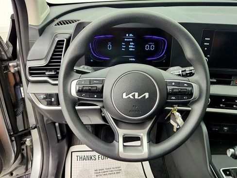 Used 2025 Kia Sportage LX FWD image 13