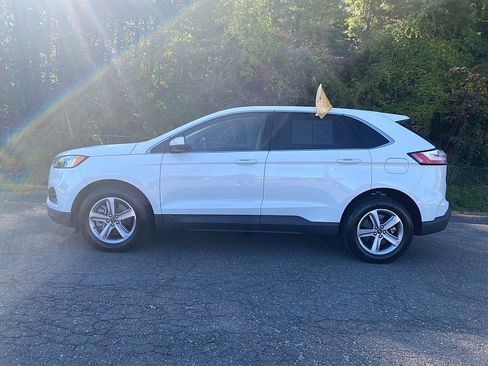 Certified 2022 Ford Edge SEL w/ Convenience Package image 5