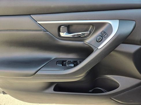 Used 2016 Nissan Altima 2.5 SR image 22