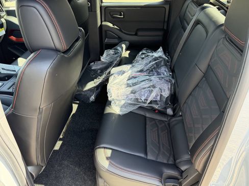 New 2026 Nissan Frontier PRO-4X w/ Pro Premium Package AWD/4WD image 23