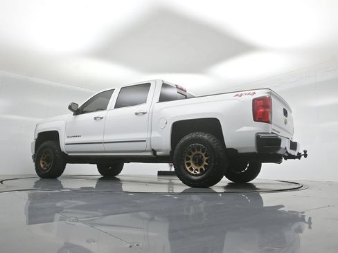 Used 2018 Chevrolet Silverado 1500 LTZ AWD/4WD image 47